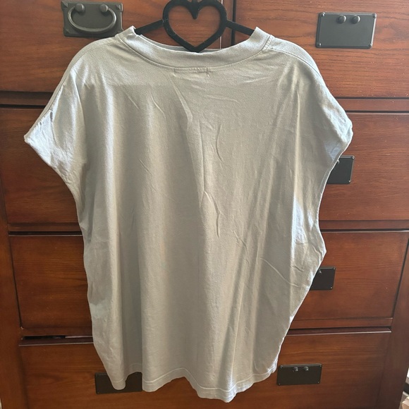 Truly Madly Deeply Front Cut Oversized Tee, Size XS, Urban Outfitters - Picture 3 of 8